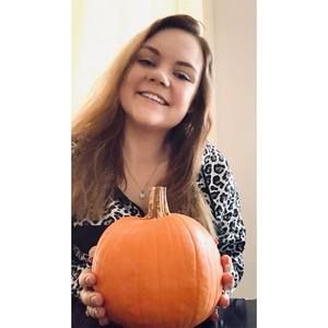 Meet your Posher, Destinee